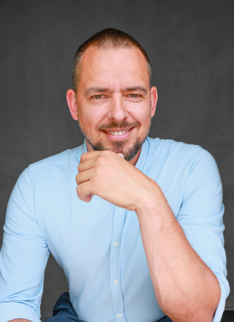 Piotr Furman, zdjęcia biznesowe warszawa, sesja biznesowa warszawa, zdjęcia wizerunkowe warszawa